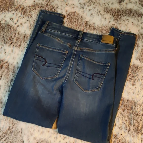American Eagle Outfitters Next Level Curvy High Rise Jegging - Picture 3 of 9